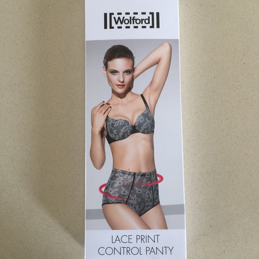 NEW WOLFORD Lace print control pantry
